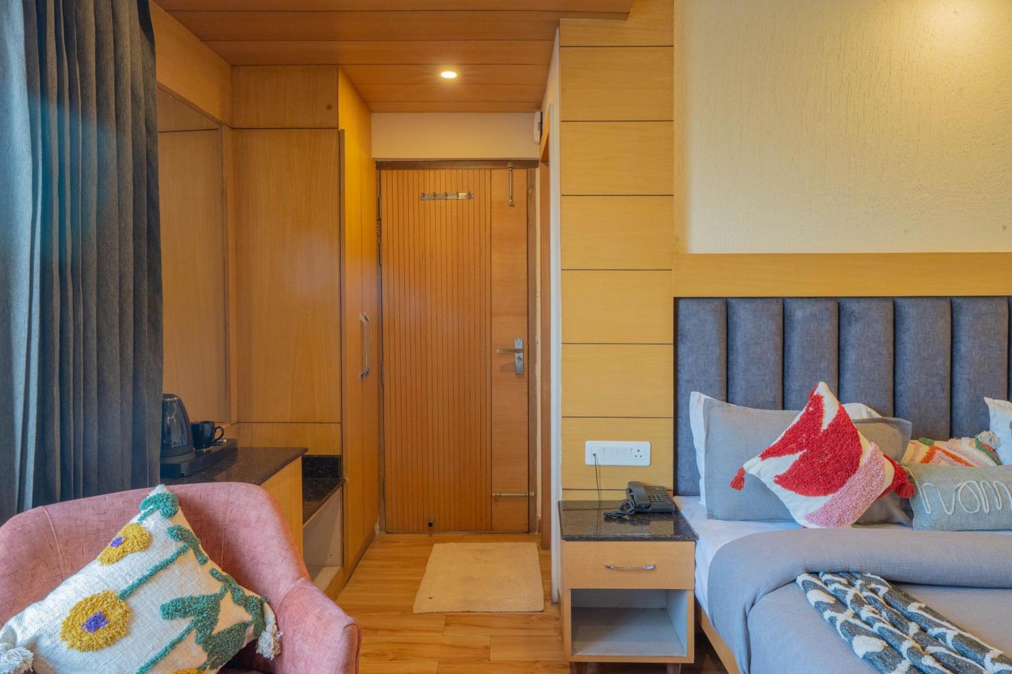 Hotel Super @Mall Road Mussoorie Zewnętrze zdjęcie