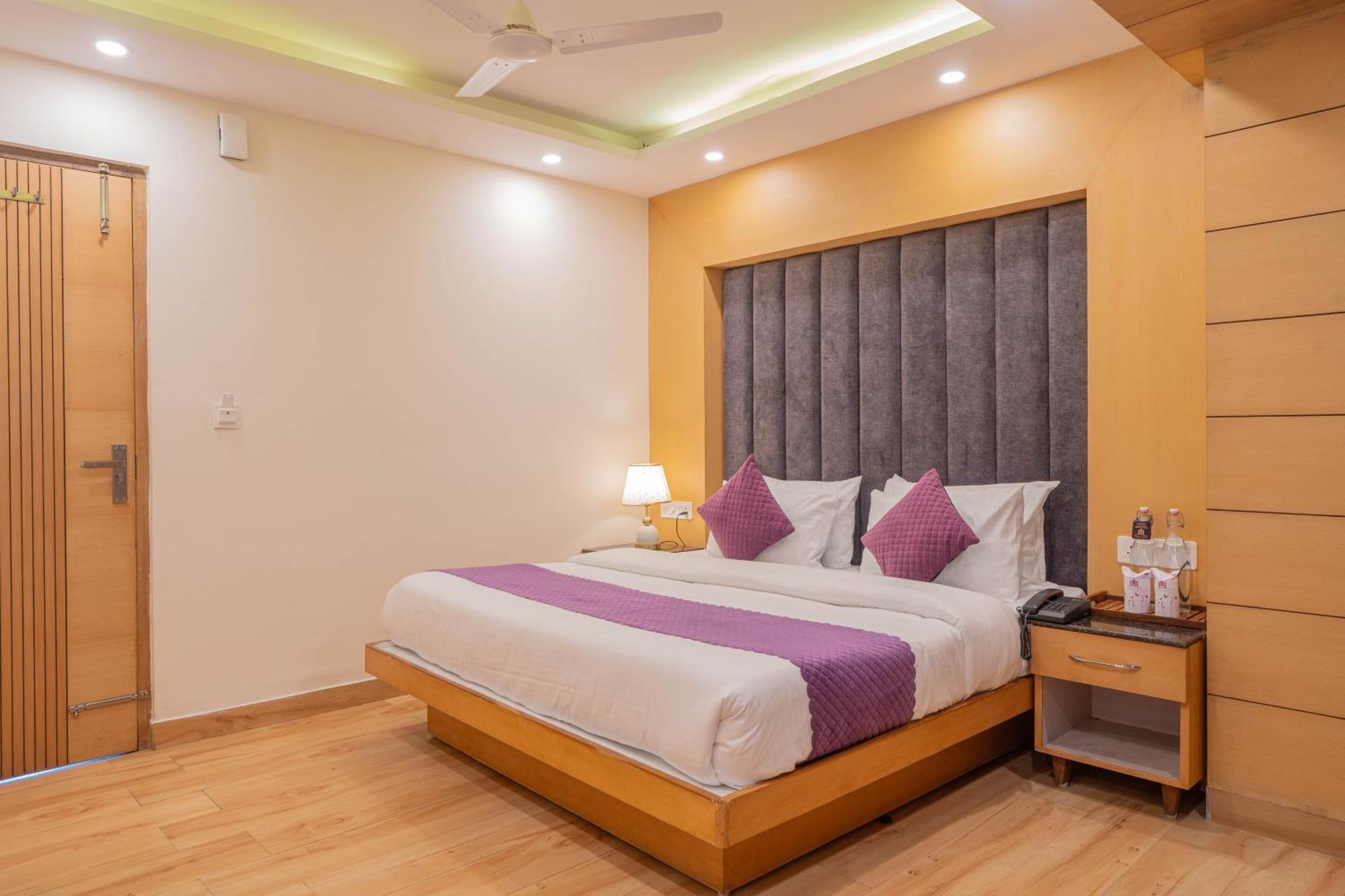 Hotel Super @Mall Road Mussoorie Zewnętrze zdjęcie